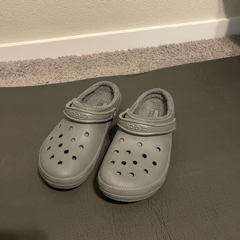 Fuzzy-Lined Crocs